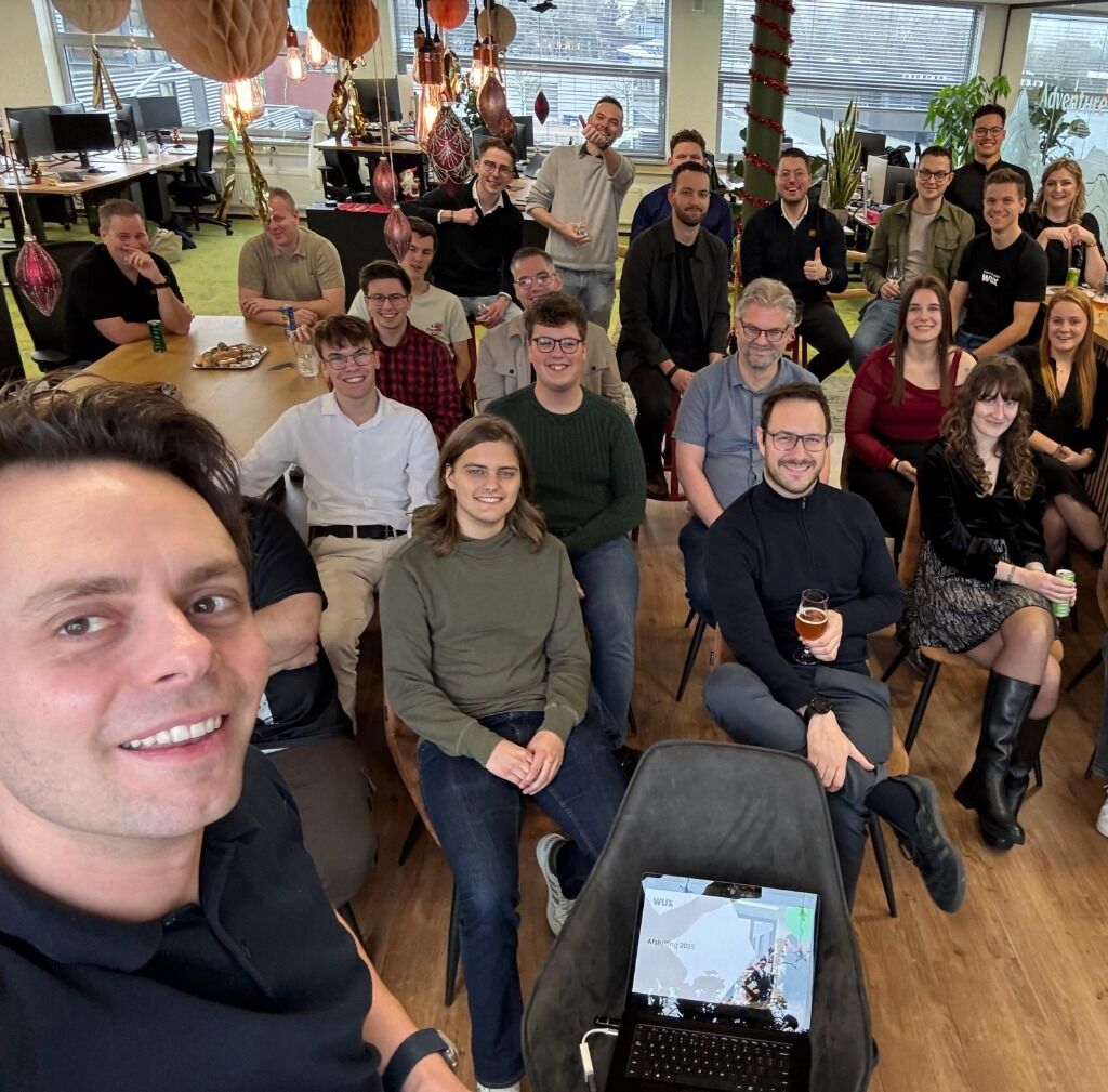 Groepsfoto na afloop van een lezing